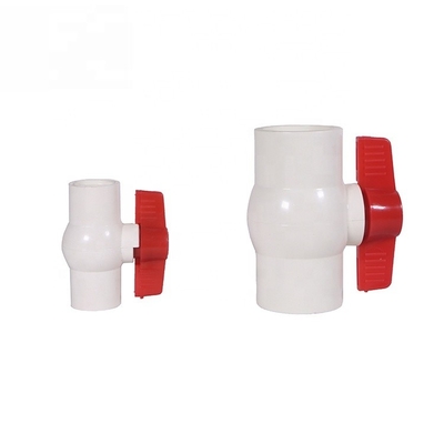 Fabricación de válvulas de bolas de PVC de 50 mm de plástico con conexión de enchufe