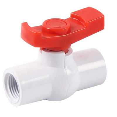 2 pulgadas de PVC válvula de bolas con mango de barco fabricado para ASTM y DIN normas Ideal
