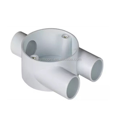 Servicio de moldeo personalizado para tuberías y accesorios de PVC de color blanco en el estándar DIN