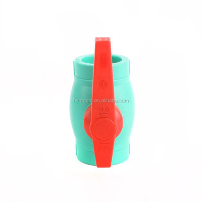 Válvula de bolas PPR de 40 mm en blanco/verde con conexión de enchufe/hielo fabricada